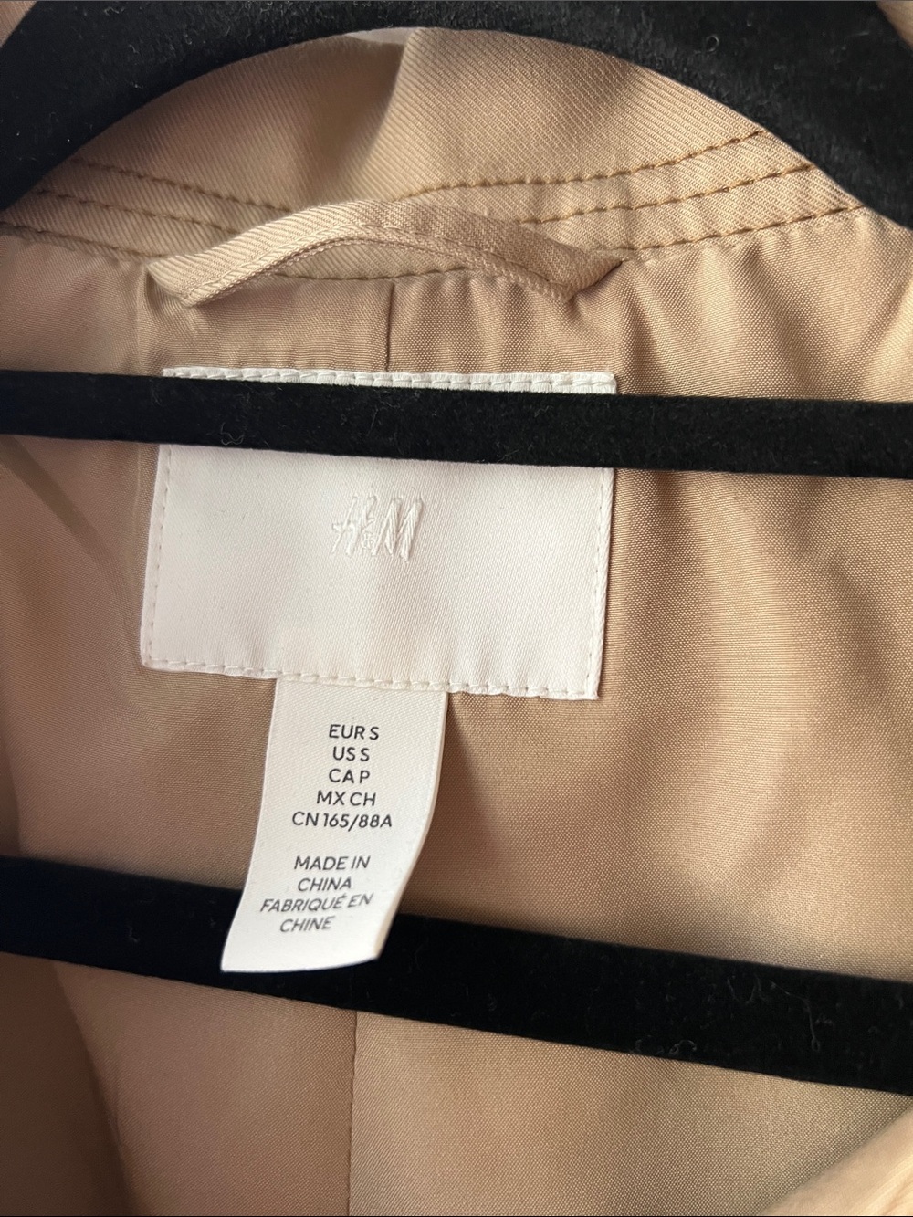 H&M Women's Double-Breasted Short Trench Coat - Tan - Picture 3 of 9